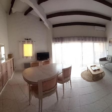 La Petite Toscane Сен Максим Екстериор снимка