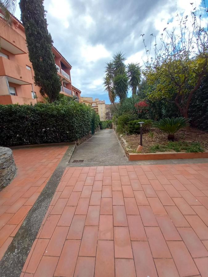 La Petite Toscane Сен Максим Екстериор снимка