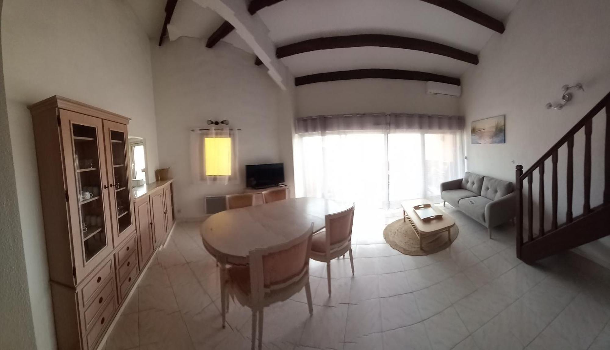 La Petite Toscane Сен Максим Екстериор снимка